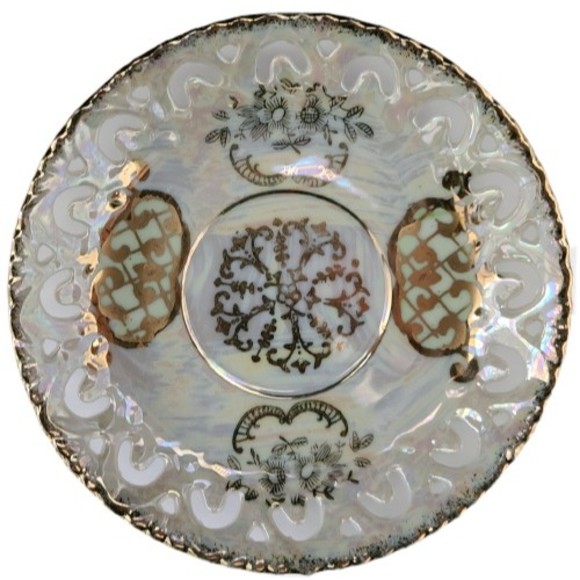 Rare Royal Crown Iridescent Reticulated Plate 6" White Gold Round 44/356 - Picture 1 of 4